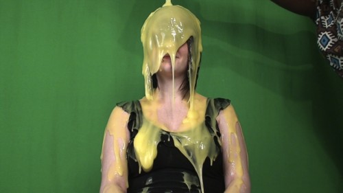 Emma is slimed with yellow Gunge